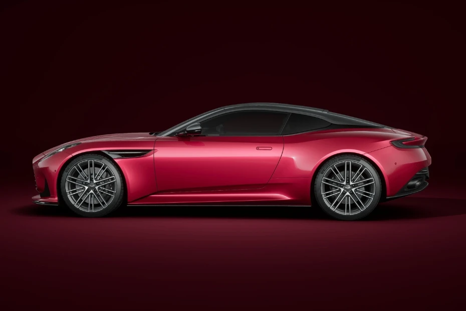Aston Martin DB12